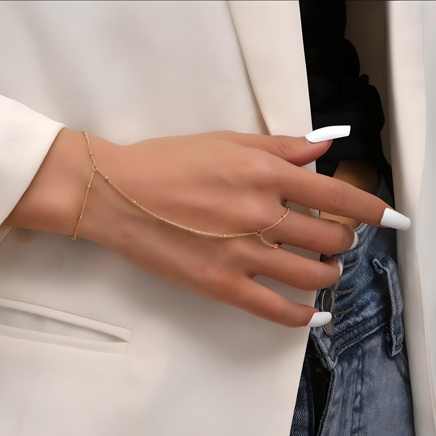 Dainty Chain Bracelet Finger Rings: Gold Link Chains Hand Harness Bracelet - A Creative Fusion of Elegance